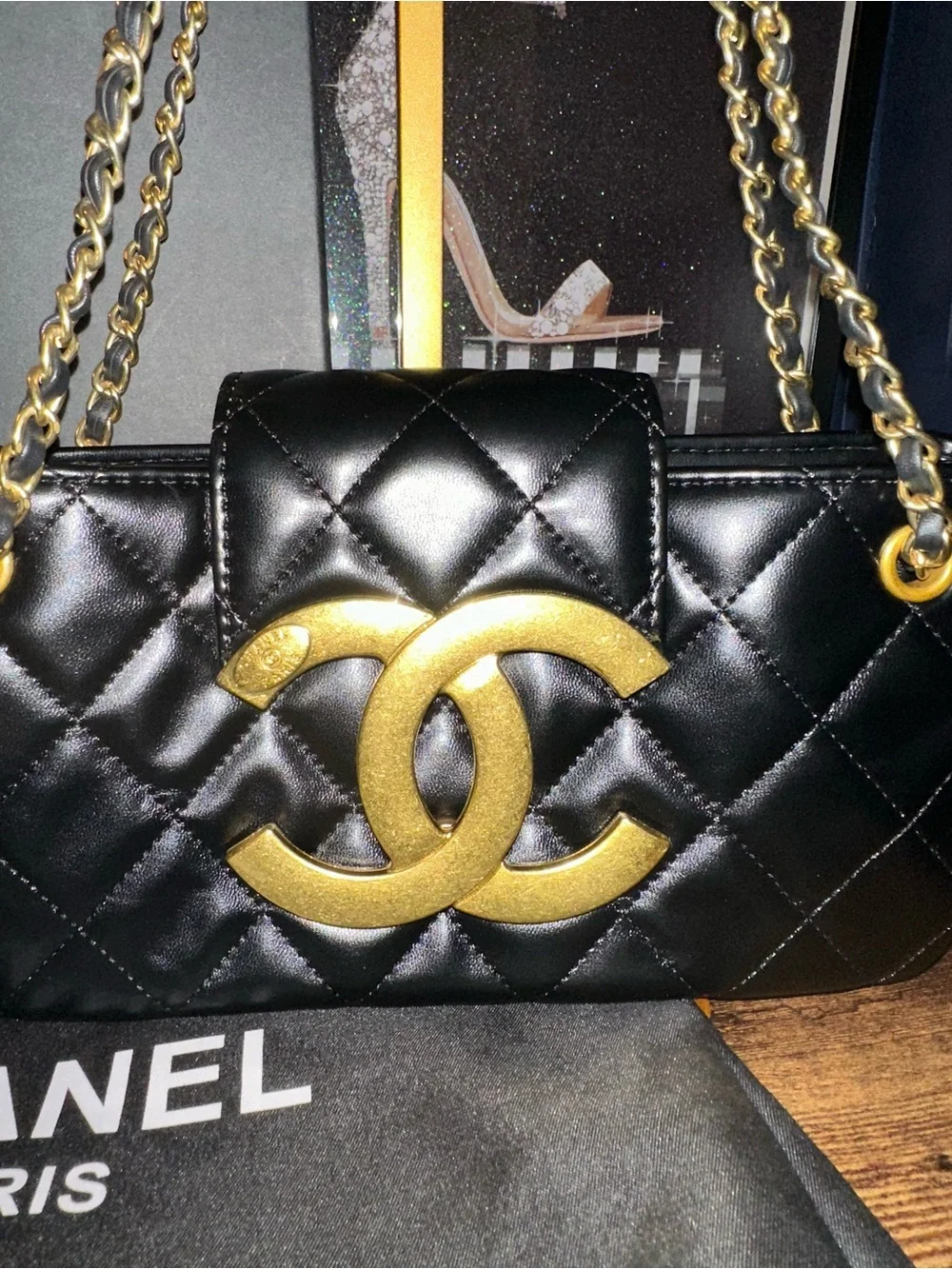 🖤 CC GWP Makeup bag Quilted Black Chain Shoulder Bag w/ Oversized CC  Hardware 🖤